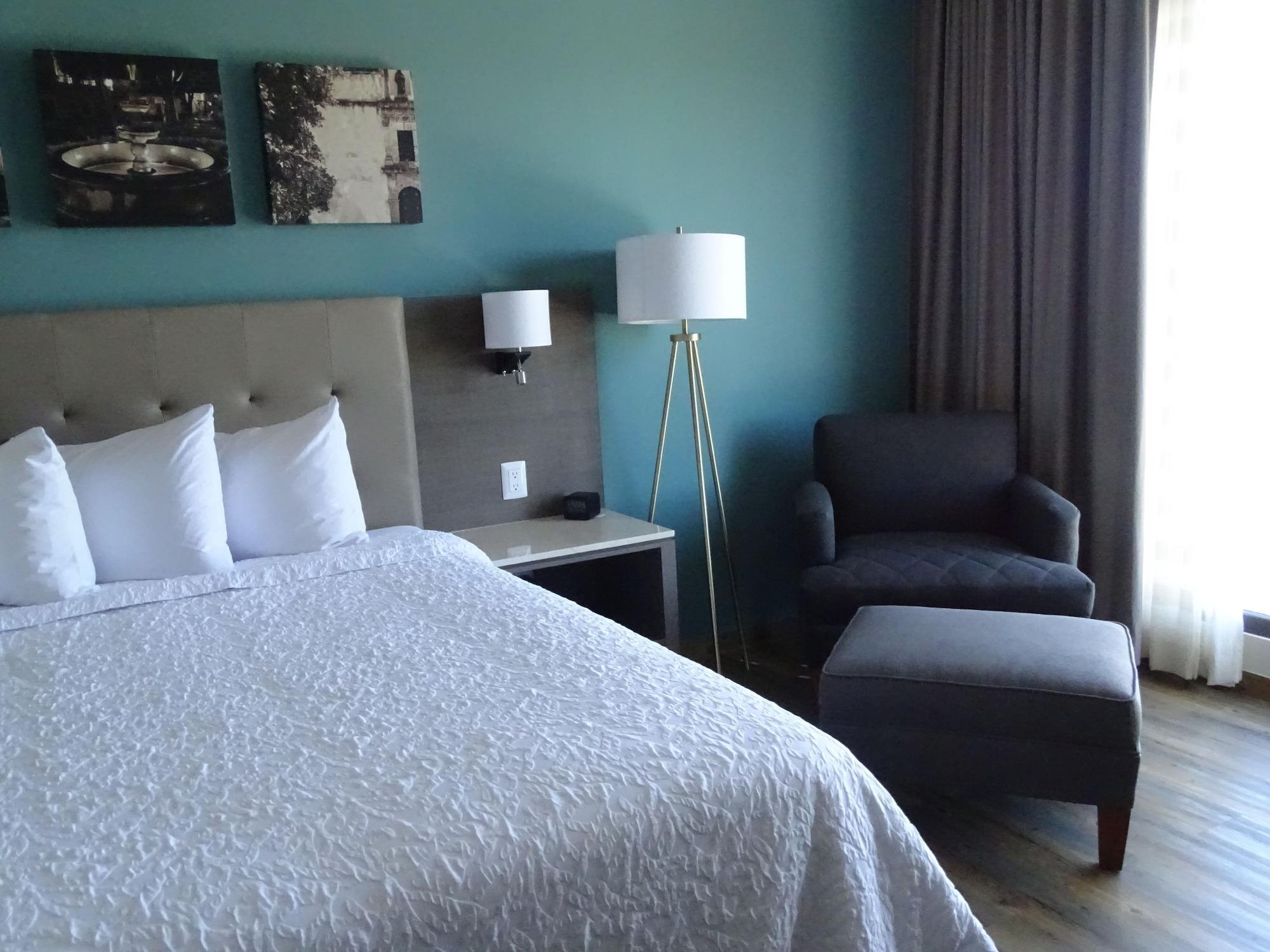 Hampton Inn By Hilton Celaya Celaya  Extérieur photo