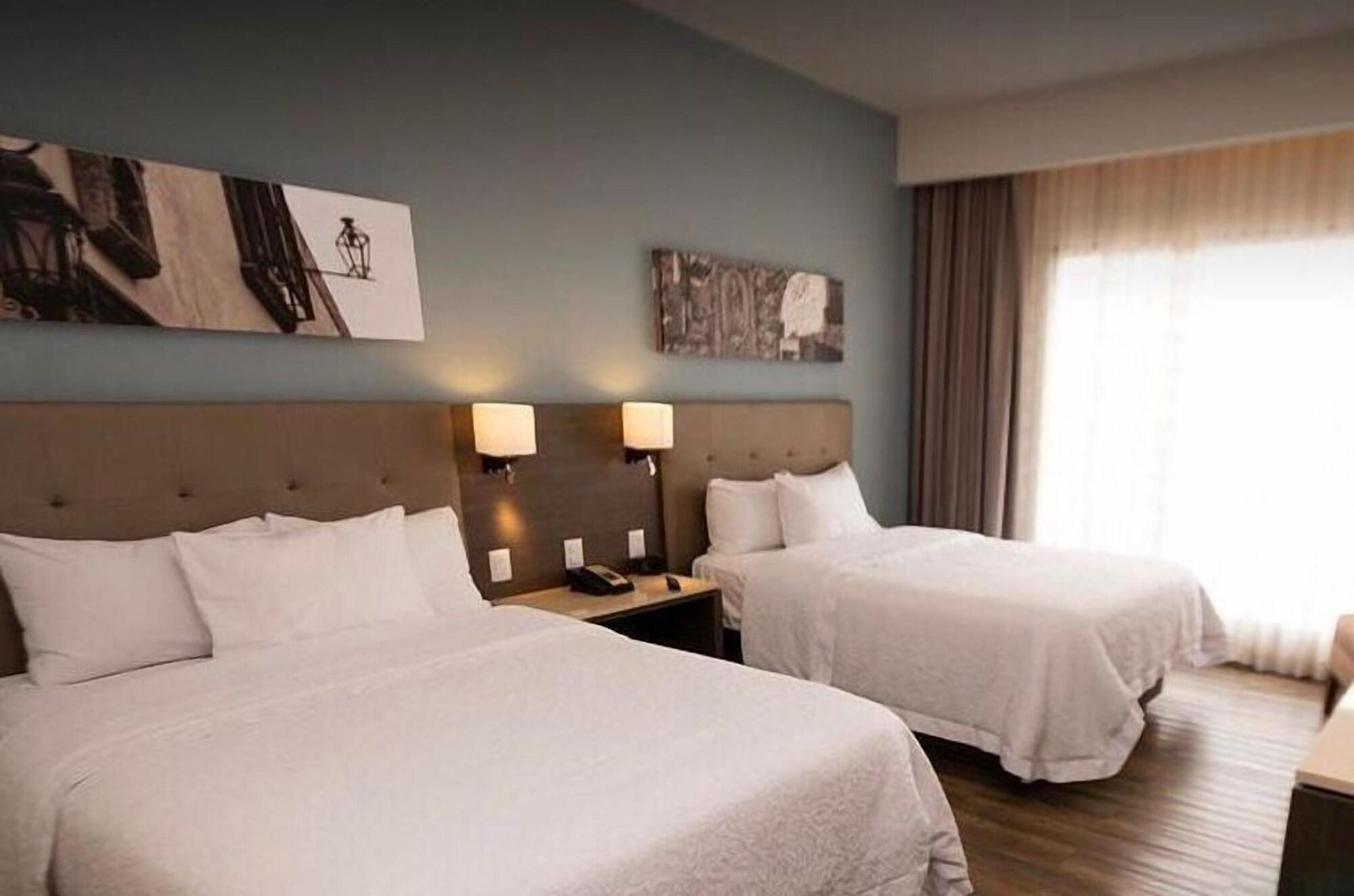 Hampton Inn By Hilton Celaya Celaya  Extérieur photo