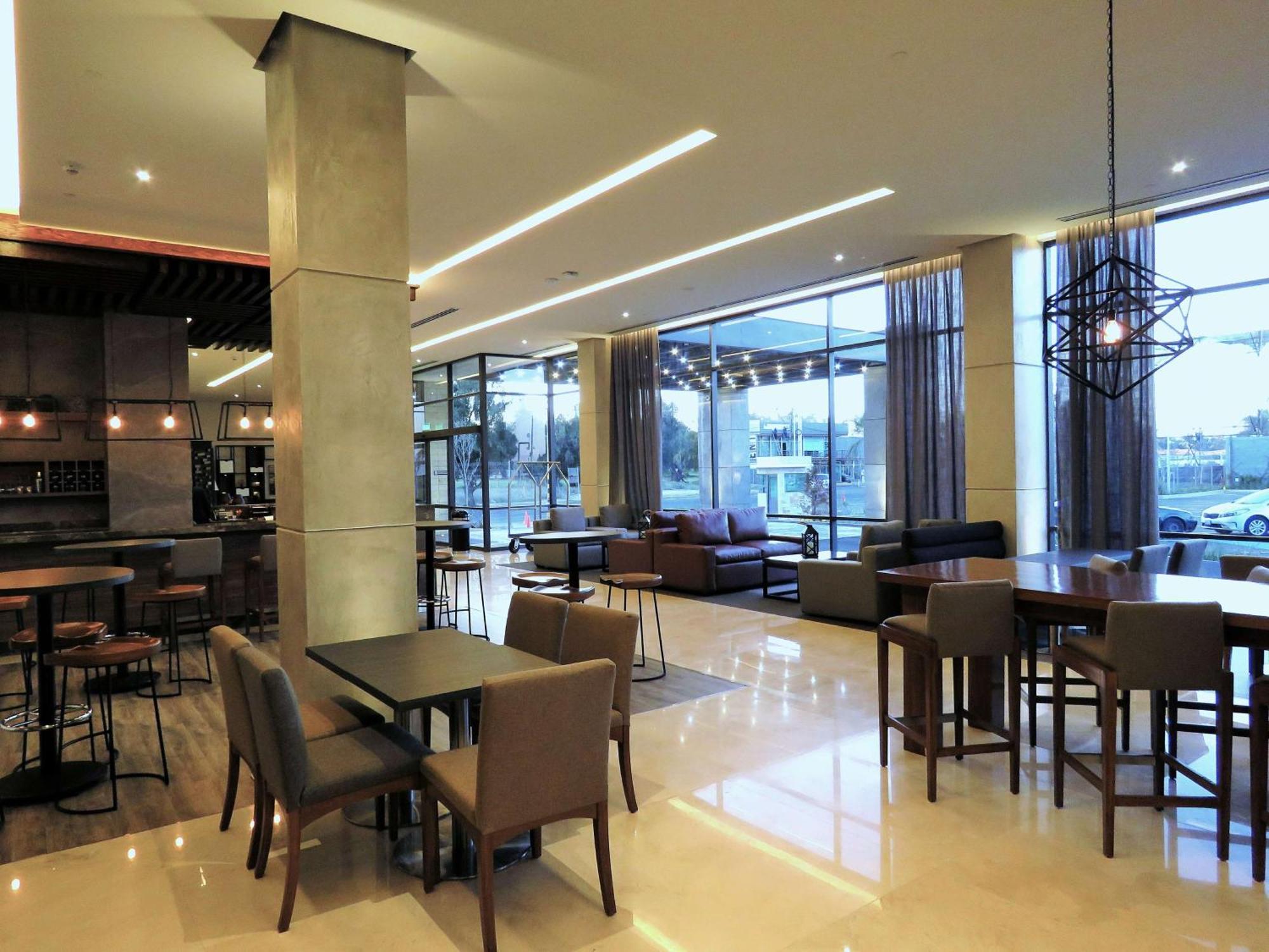 Hampton Inn By Hilton Celaya Celaya  Extérieur photo