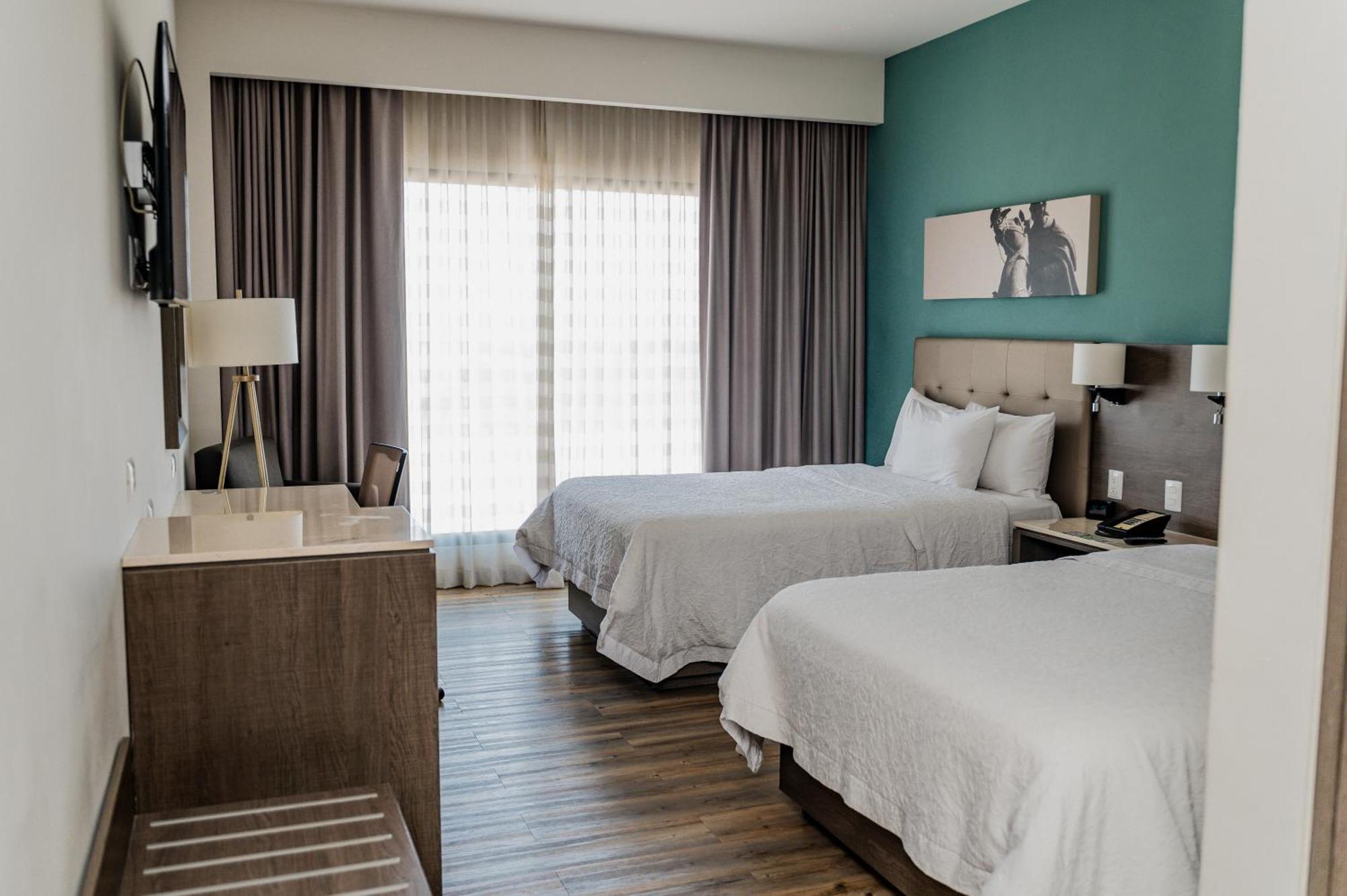 Hampton Inn By Hilton Celaya Chambre photo