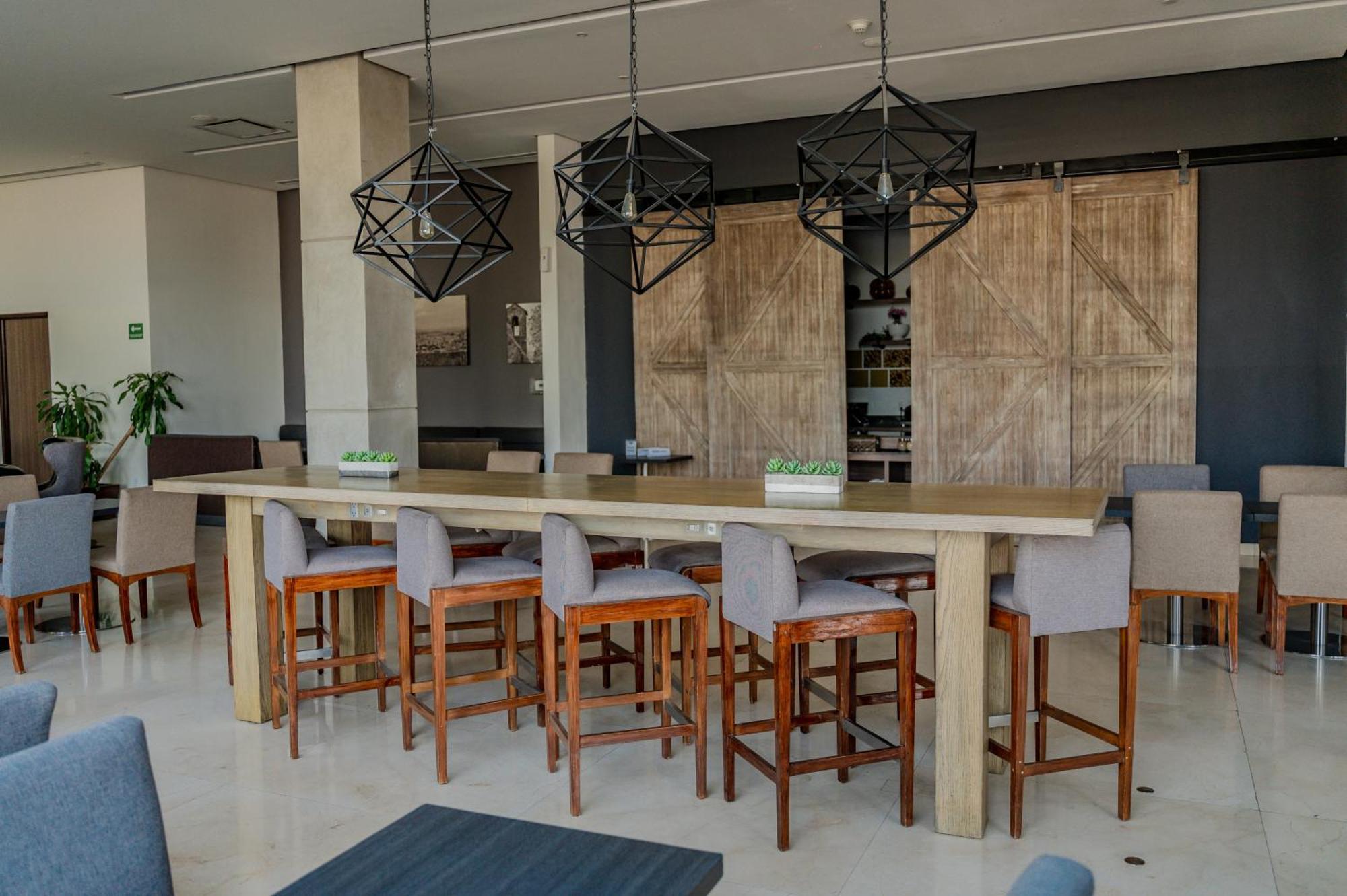 Hampton Inn By Hilton Celaya Celaya  Extérieur photo