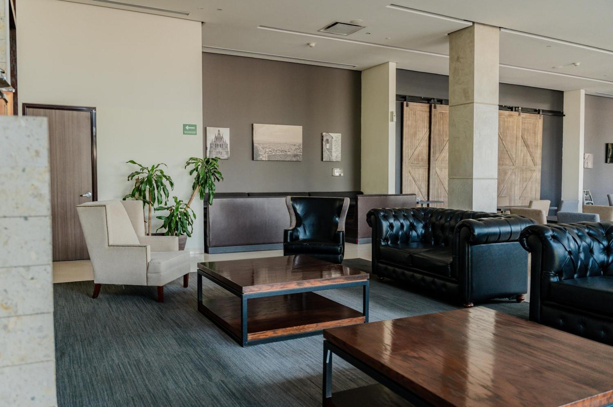 Hampton Inn By Hilton Celaya Celaya  Extérieur photo